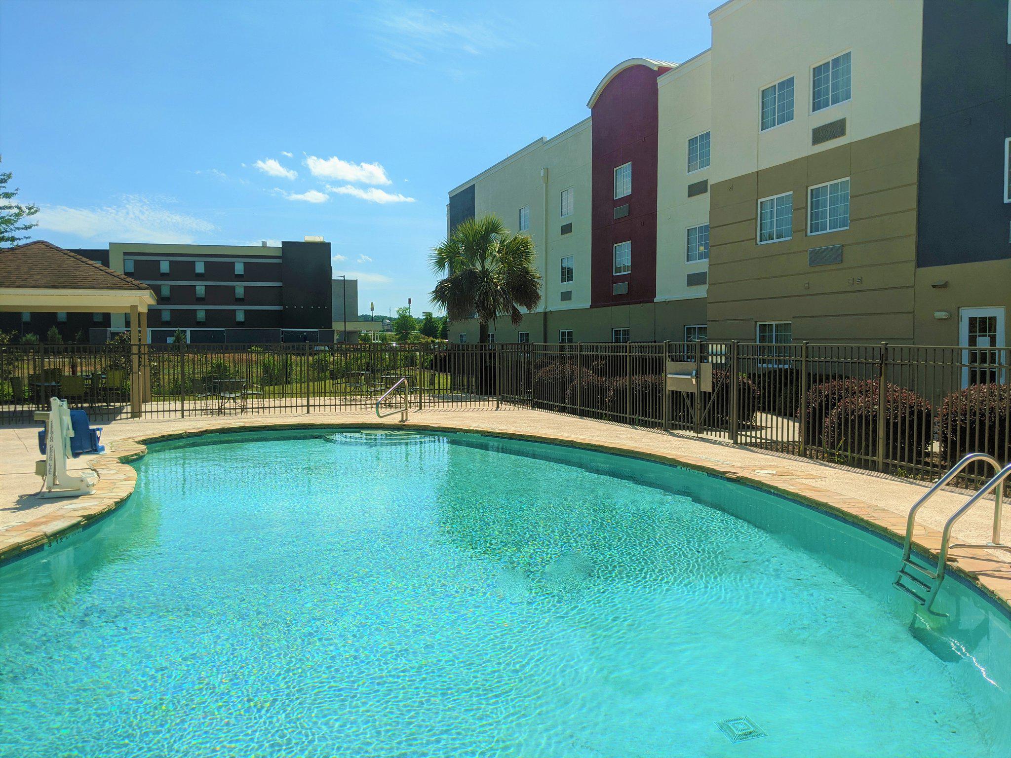 Candlewood Suites Macon Photo