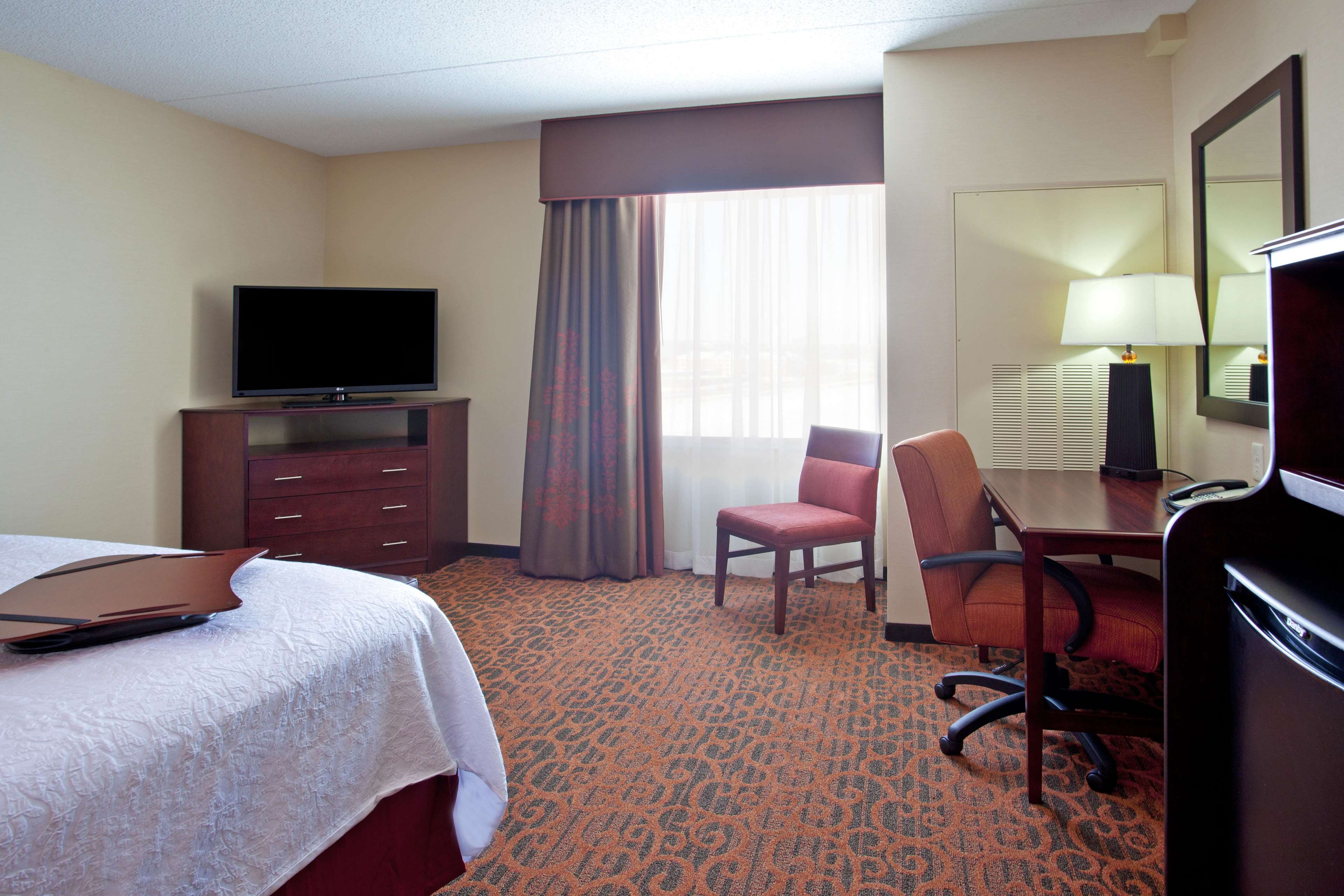 Hampton Inn Suites Minneapolis St Paul Arpt-Mall of America Photo