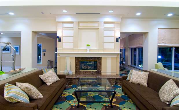 Images Hilton Garden Inn San Bernardino