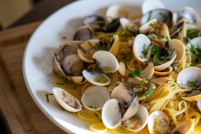 Linguine Con Vongole Bianco