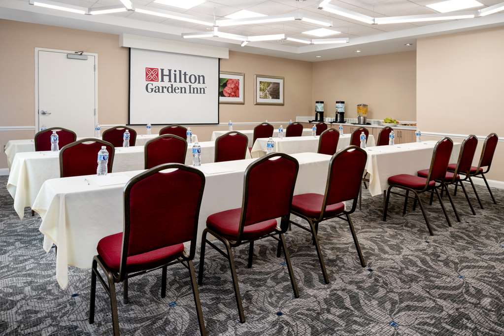 Hilton Garden Inn Roseville Image