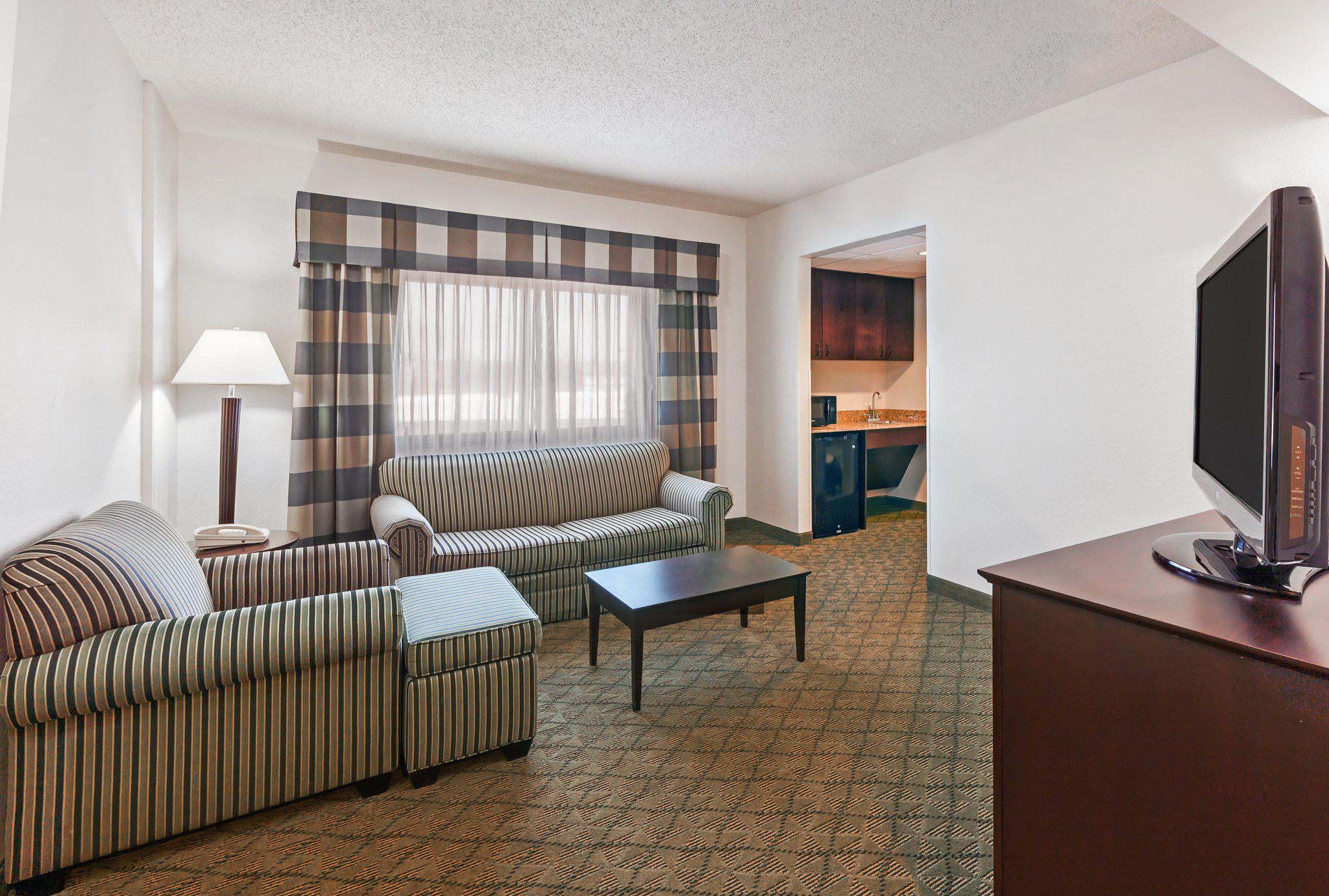 Holiday Inn Springdale/Fayetteville Area Photo