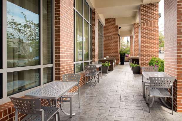 Images Hampton Inn Wilmington Downtown