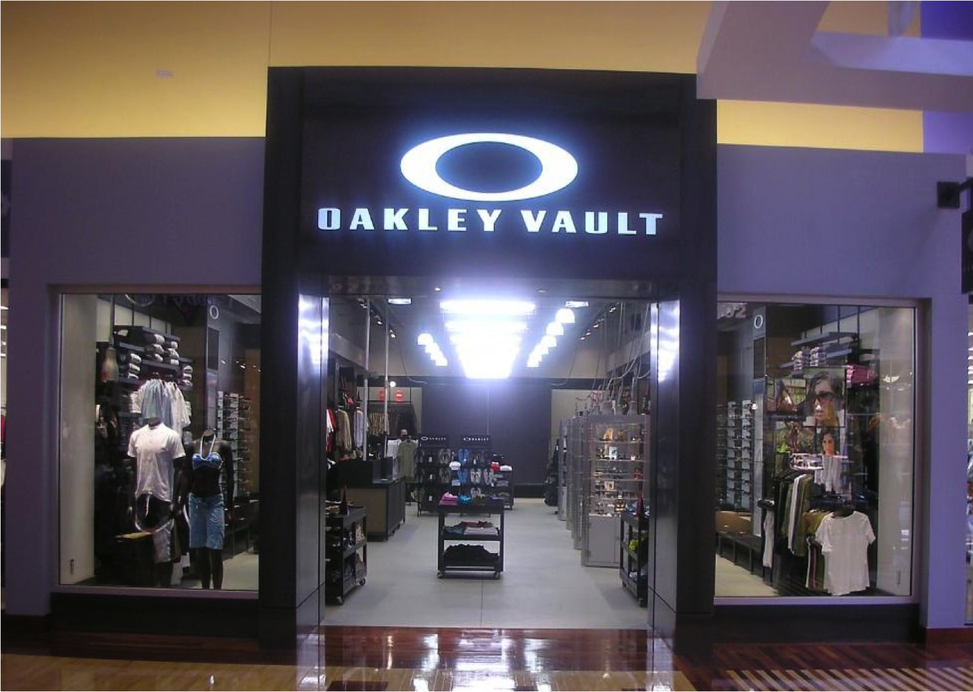 Oakley Vault Photo