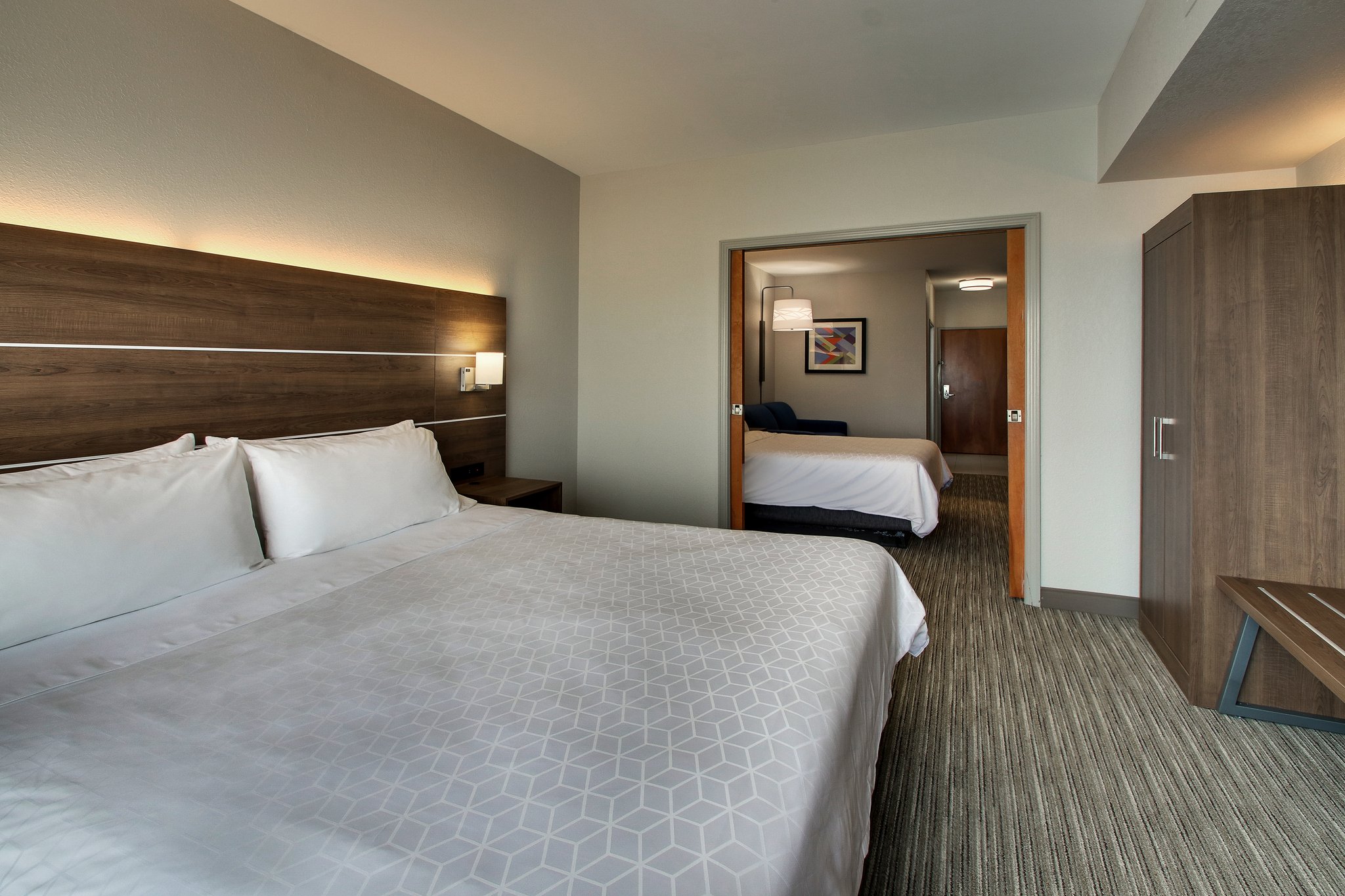 Holiday Inn Express & Suites Chicago North-Waukegan-Gurnee by IHG Image