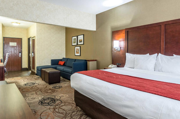 Images Comfort Suites