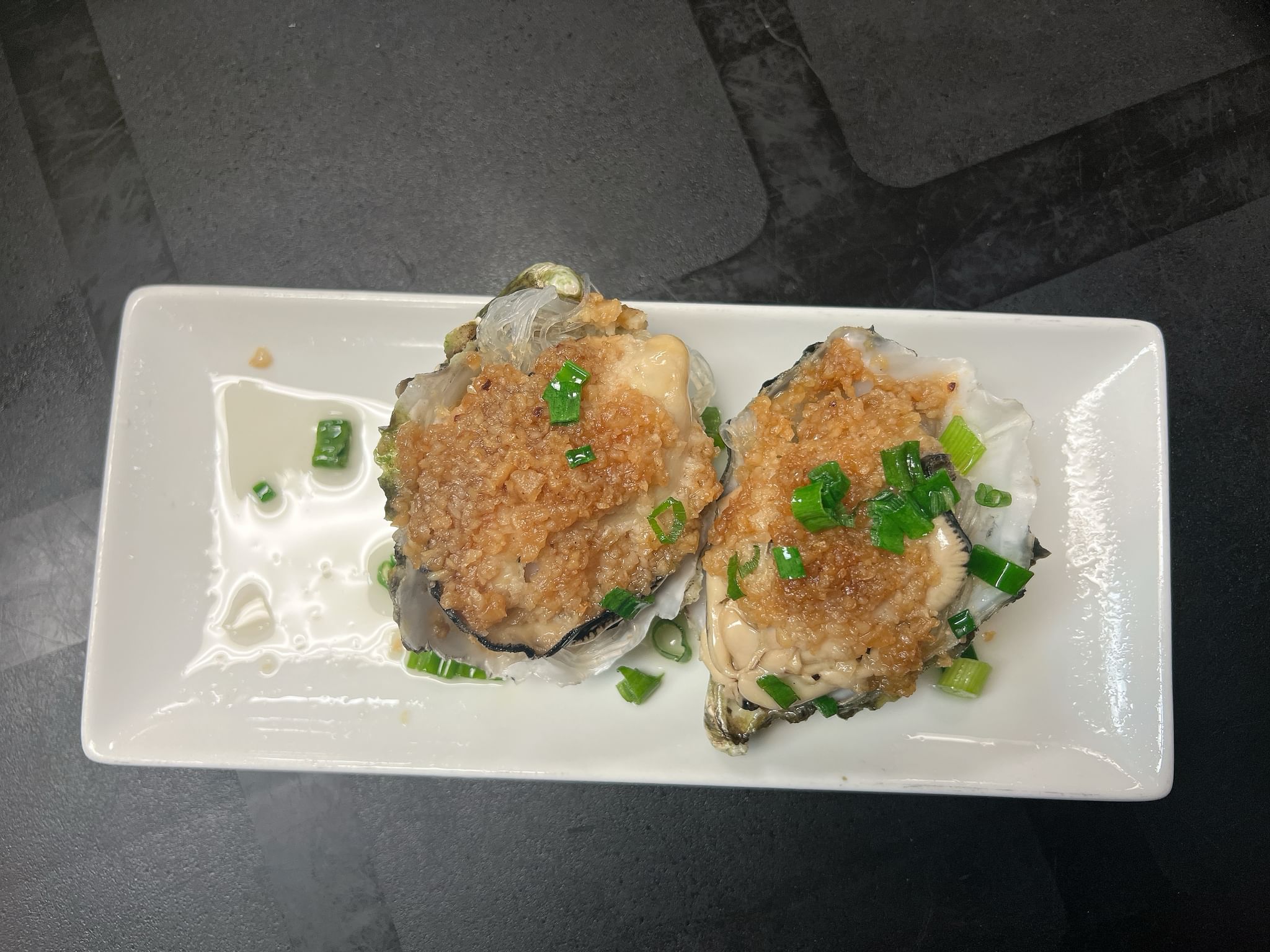 Steamed Oysters with Glass Noodles and Garlic Sauce 蒜蓉粉丝清蒸生蚝