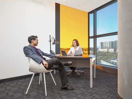 Regus - California, North Hollywood - Lankershim Plaza Photo