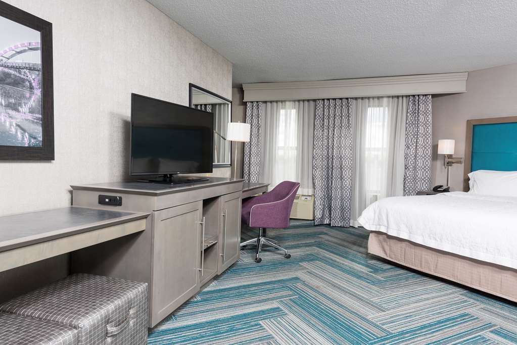 Hampton Inn Midland Image