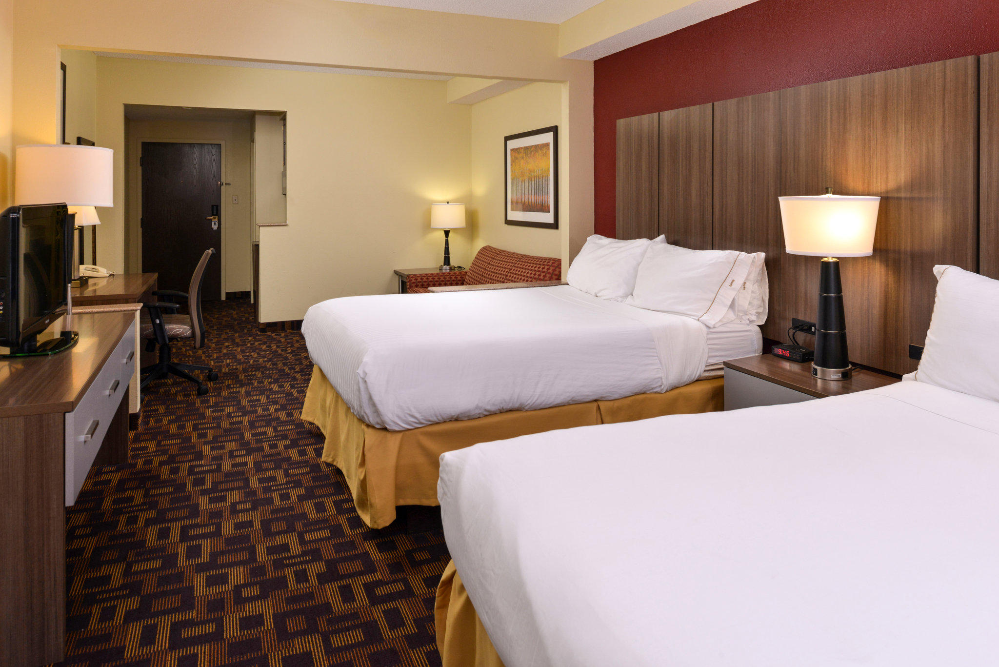 Holiday Inn Express & Suites Ridgeland - Jackson North Area Photo