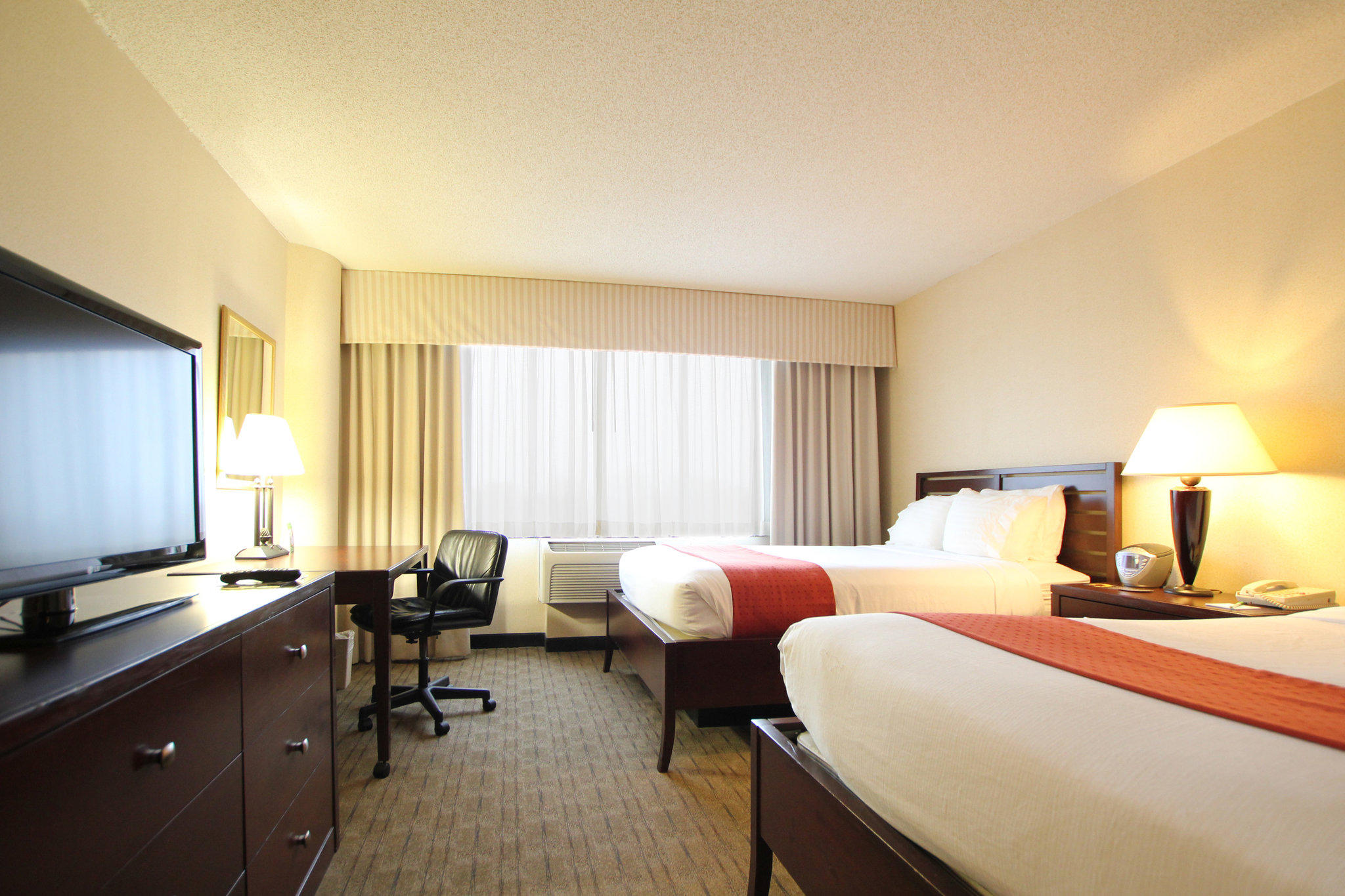 Holiday Inn Minneapolis Airport SE - Eagan Photo