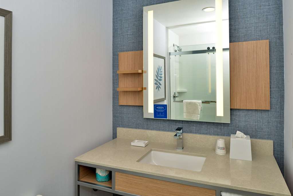 Hilton Garden Inn Napa Image