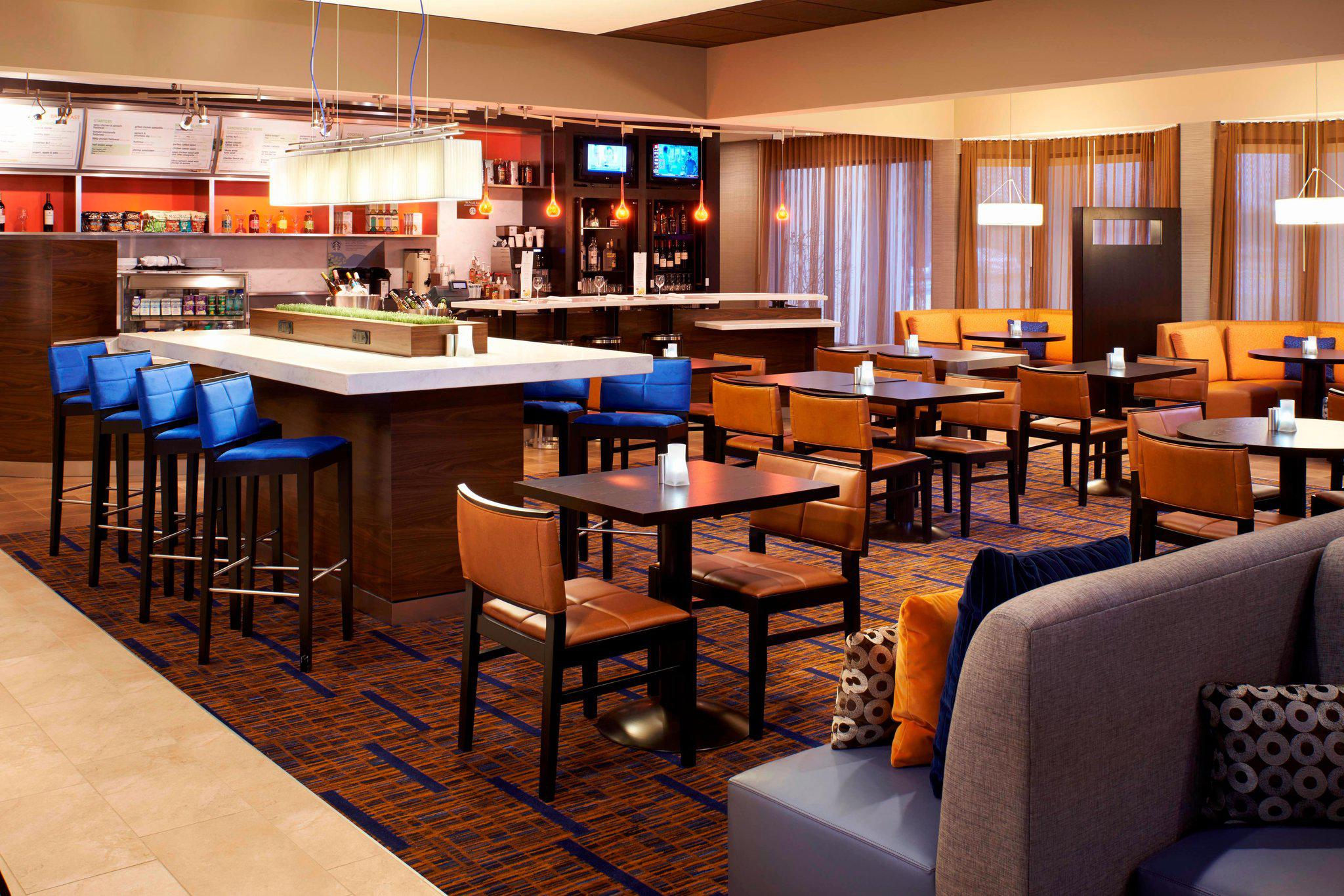 Courtyard by Marriott Chicago Arlington Heights/South Photo