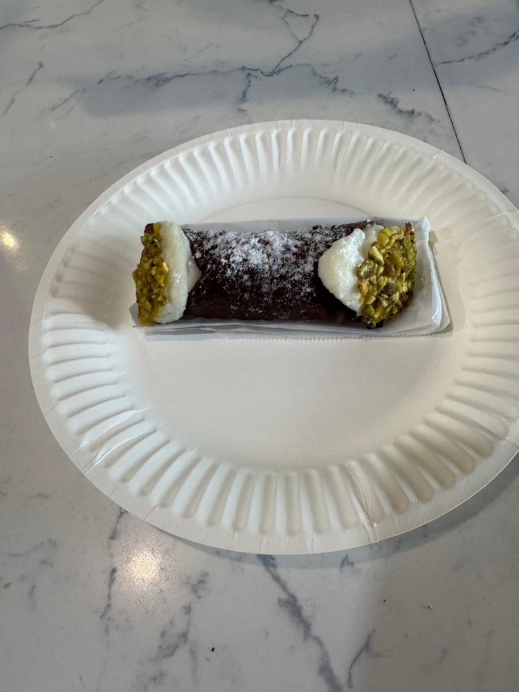 cannoli chocolate e pistacchio