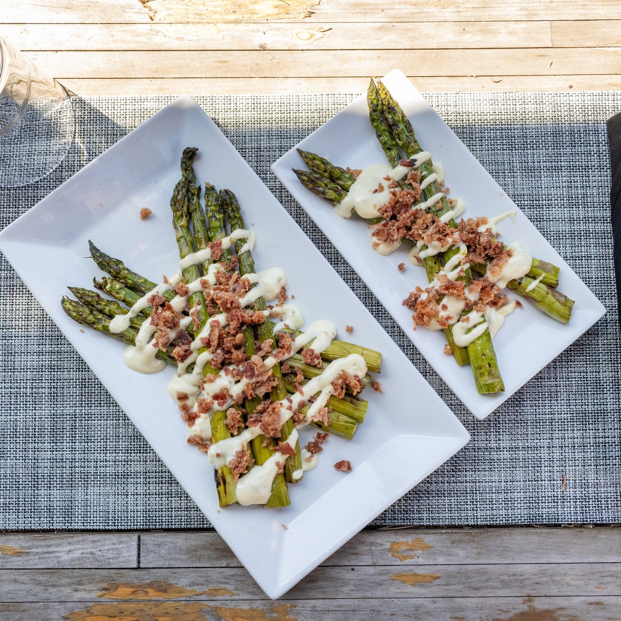 Chilled Asparagus & Lemon Aioli