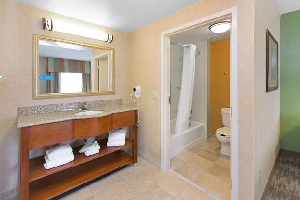 Images Hampton Inn & Suites Blairsville