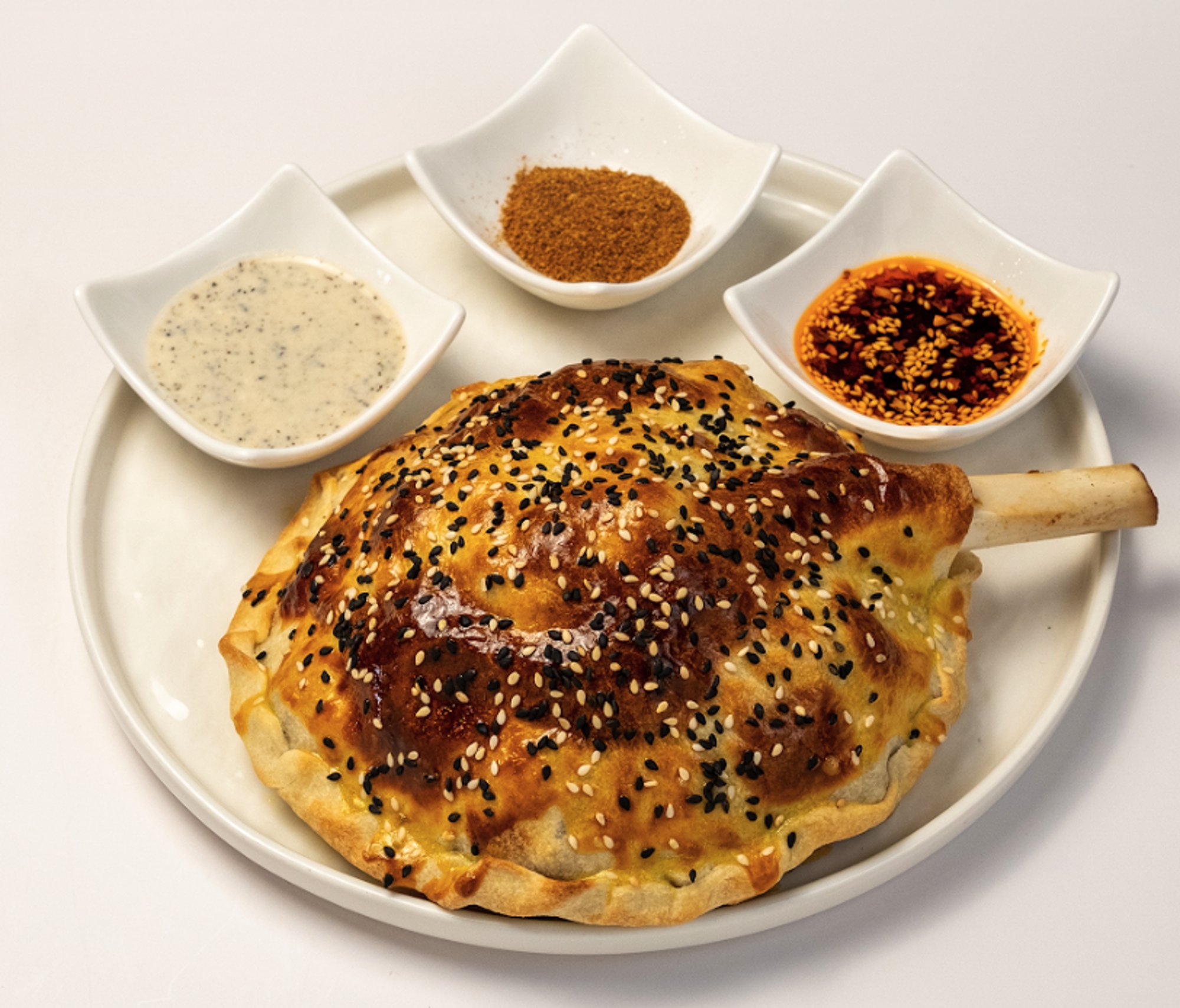 Wellington-Style Roasted Lamb Shank 惠灵顿风羊腿面包