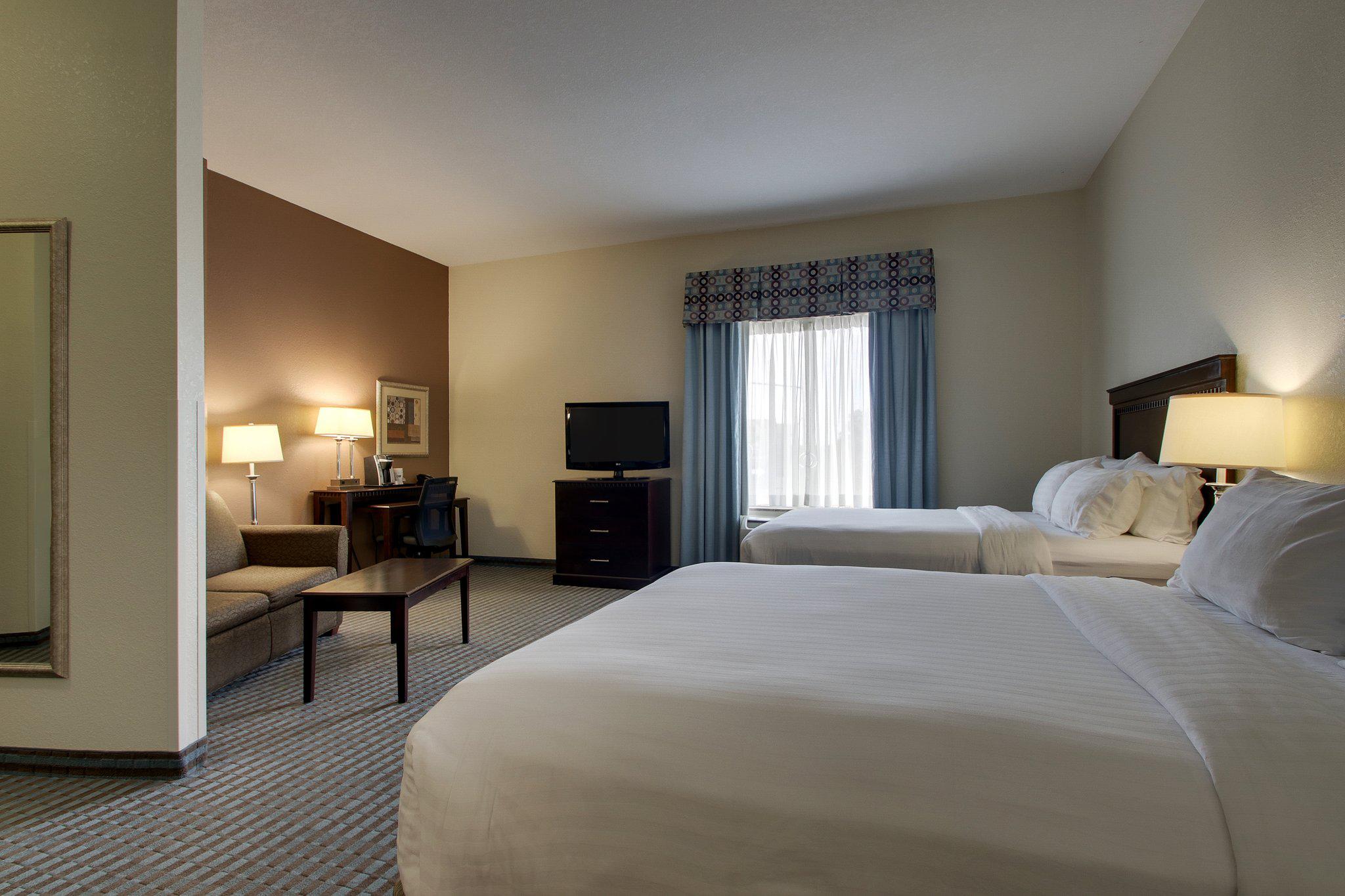 Holiday Inn Express Leland - Wilmington Area Photo