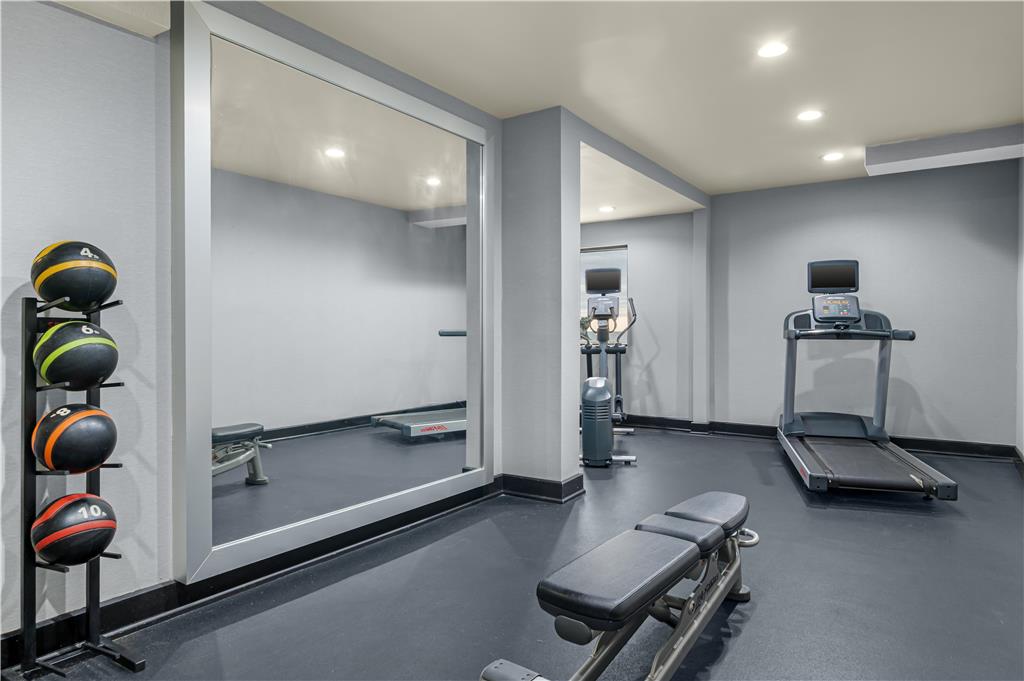 Hampton Inn Virginia Beach-Oceanfront North Image