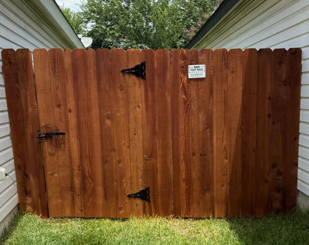 Top Rail Fence San Antonio Image