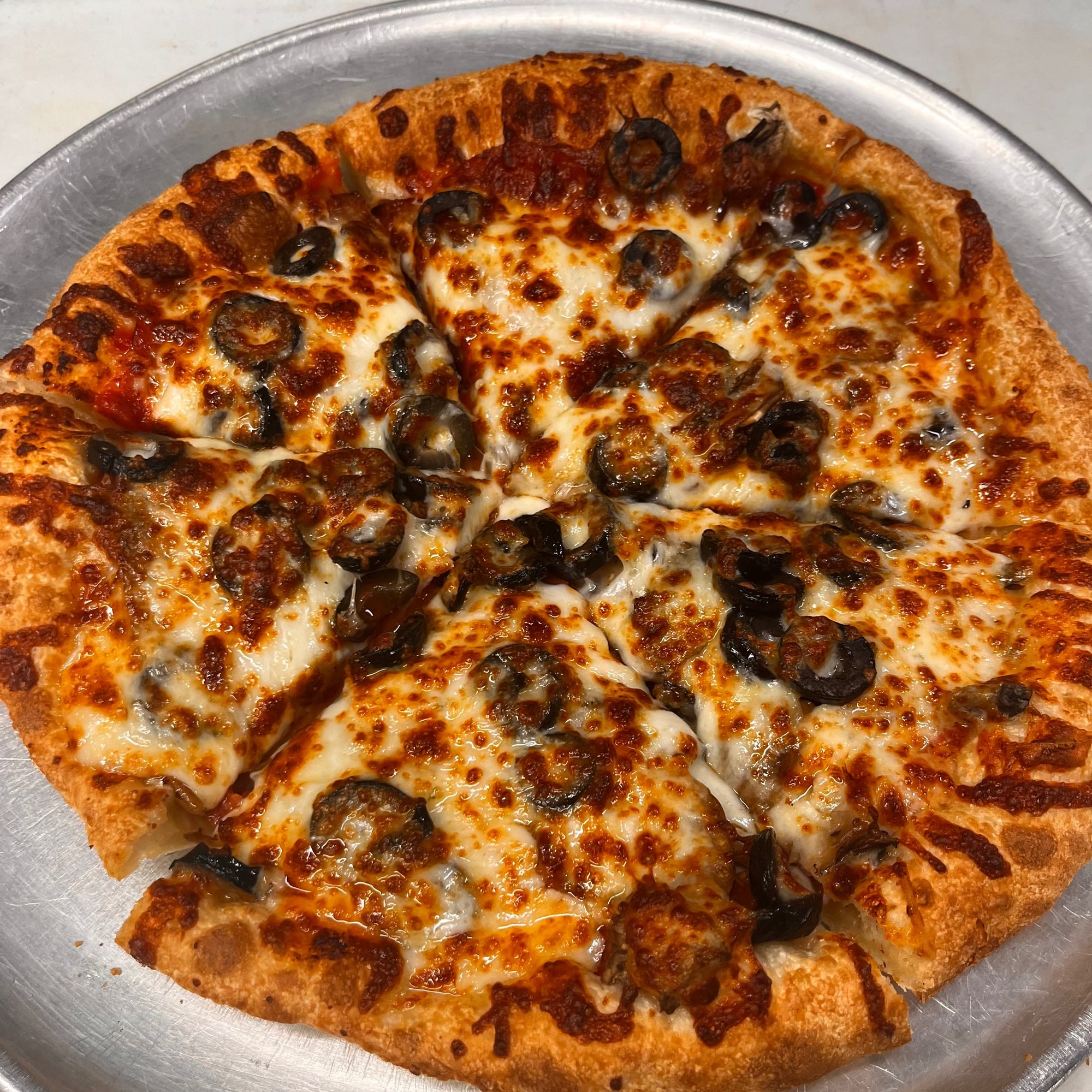 Romios Special Pizza