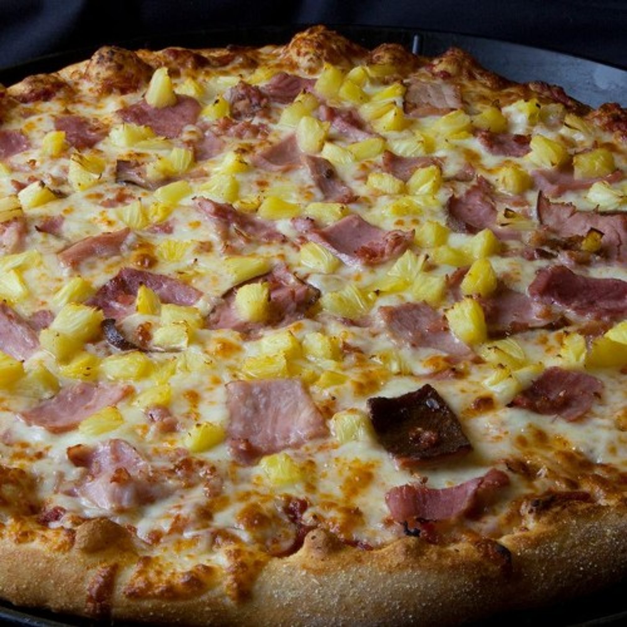 Maui Wowiie Pizza 12" - 6 Slices