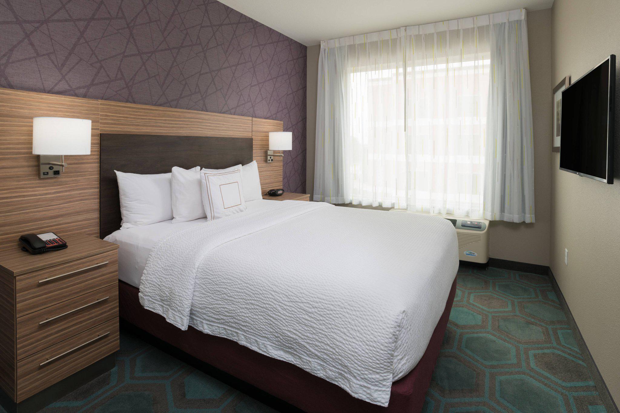 TownePlace Suites by Marriott Chicago Schaumburg Photo