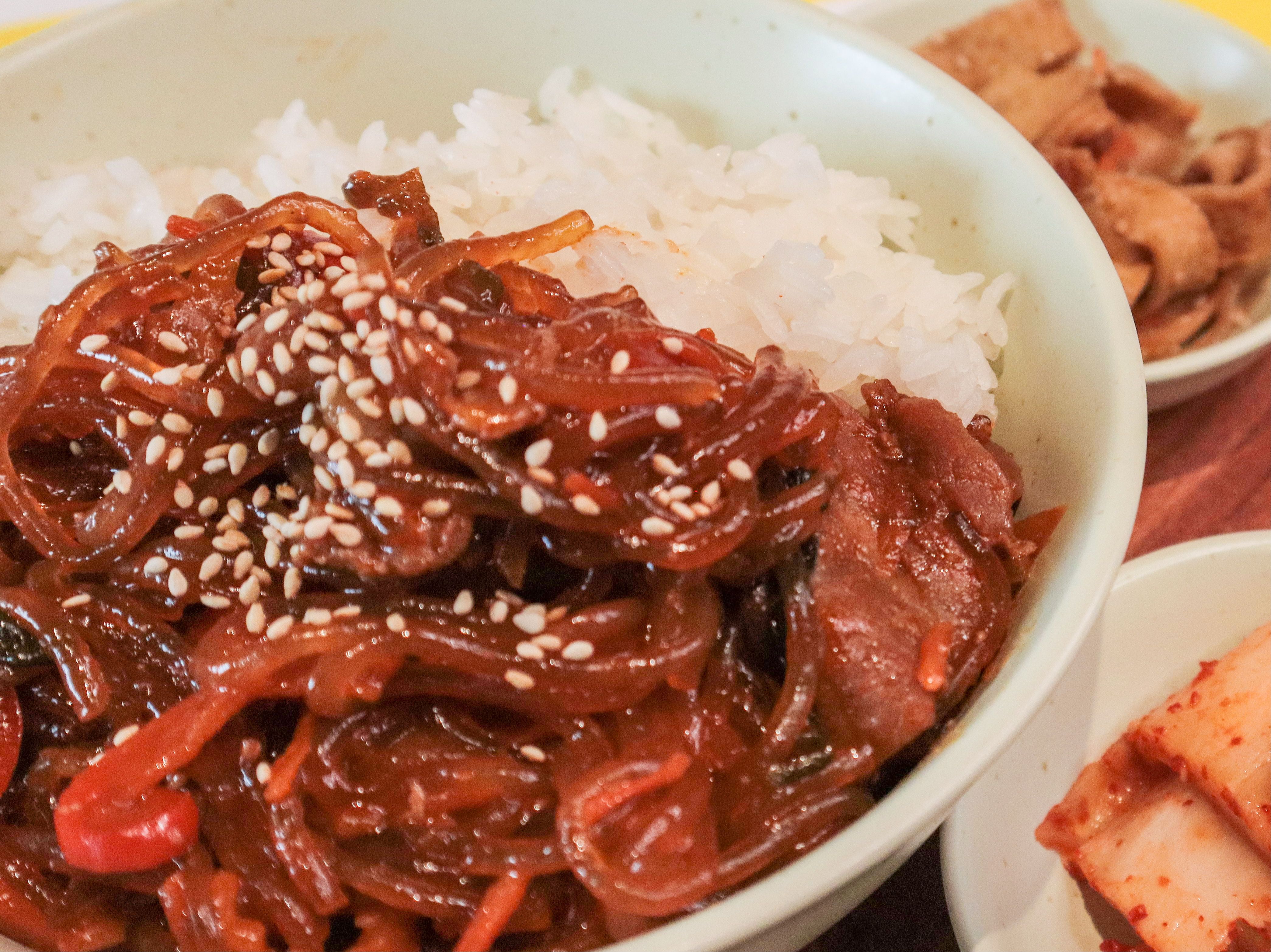BEEF JAPCHAE CUPBAP