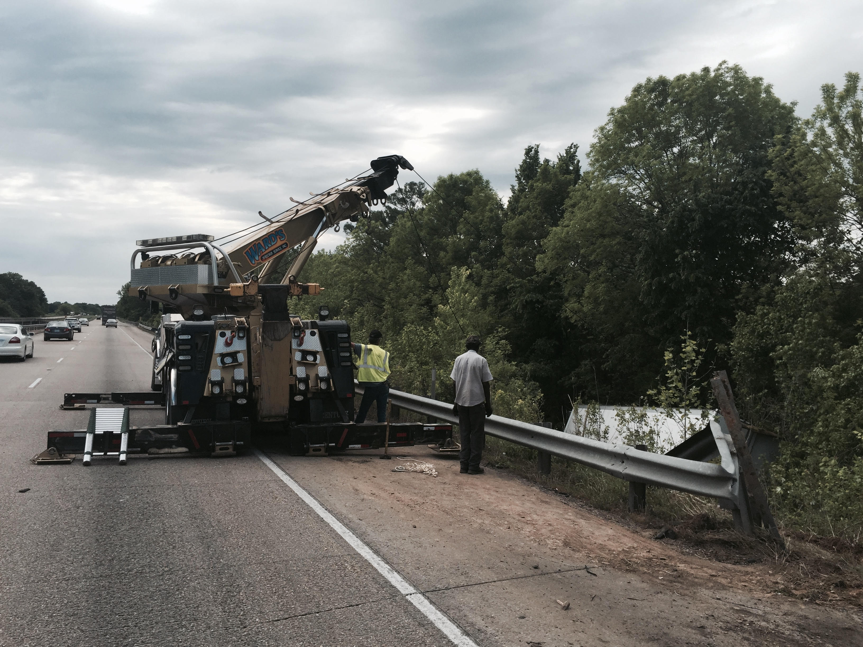 Ward's Wrecker Service Inc. Photo