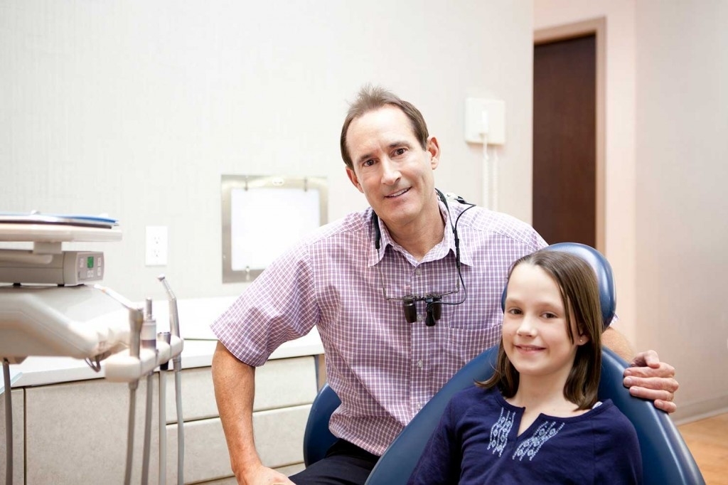 Images Dr Douglas Lovely & Associates