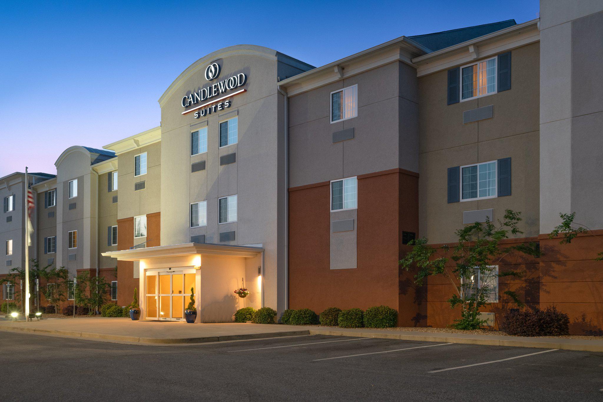 Candlewood Suites Auburn Photo