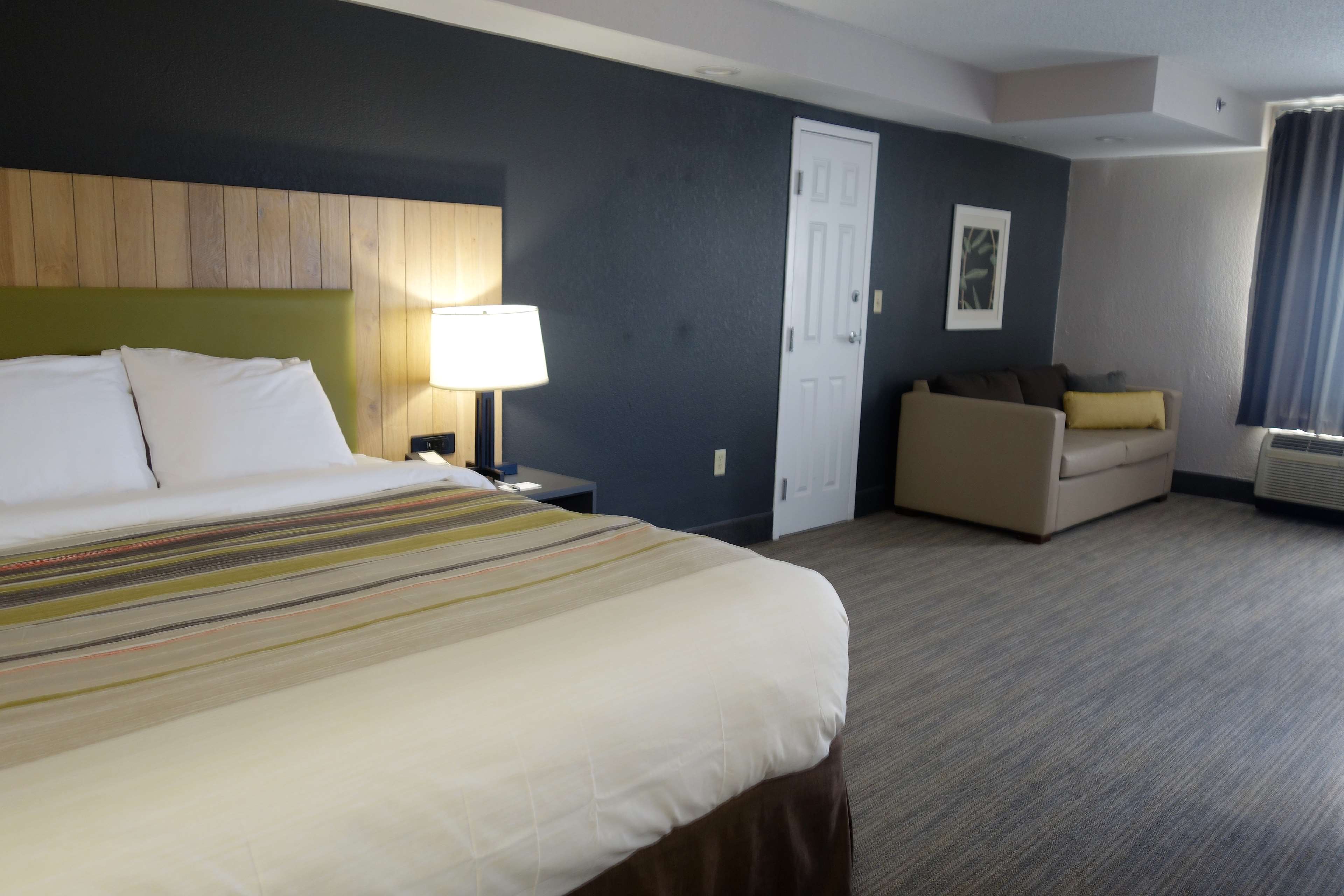 Country Inn & Suites by Radisson, Pigeon Forge South, TN Photo