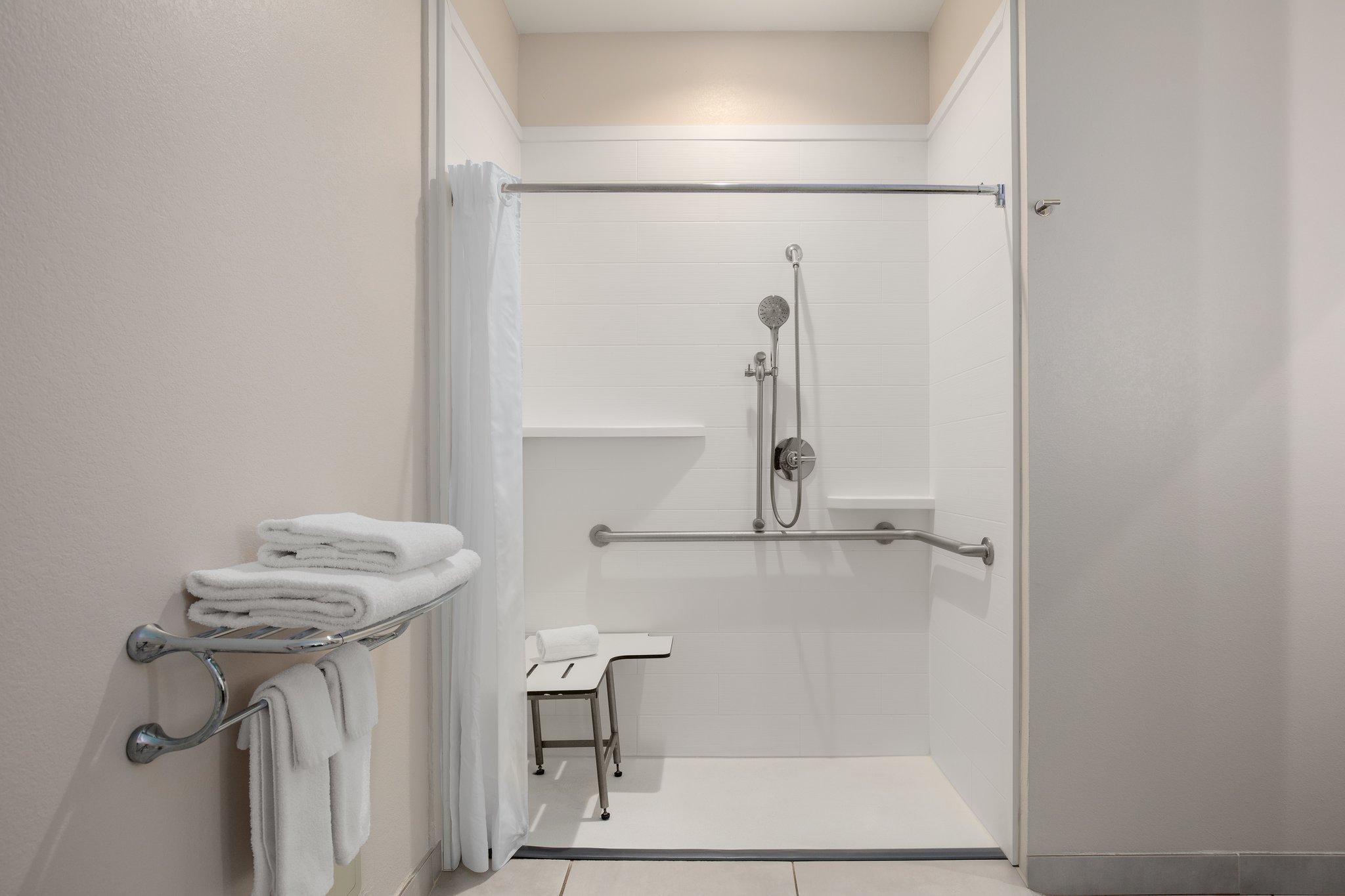 Holiday Inn Express & Suites Dripping Springs - Austin Area by IHG Image