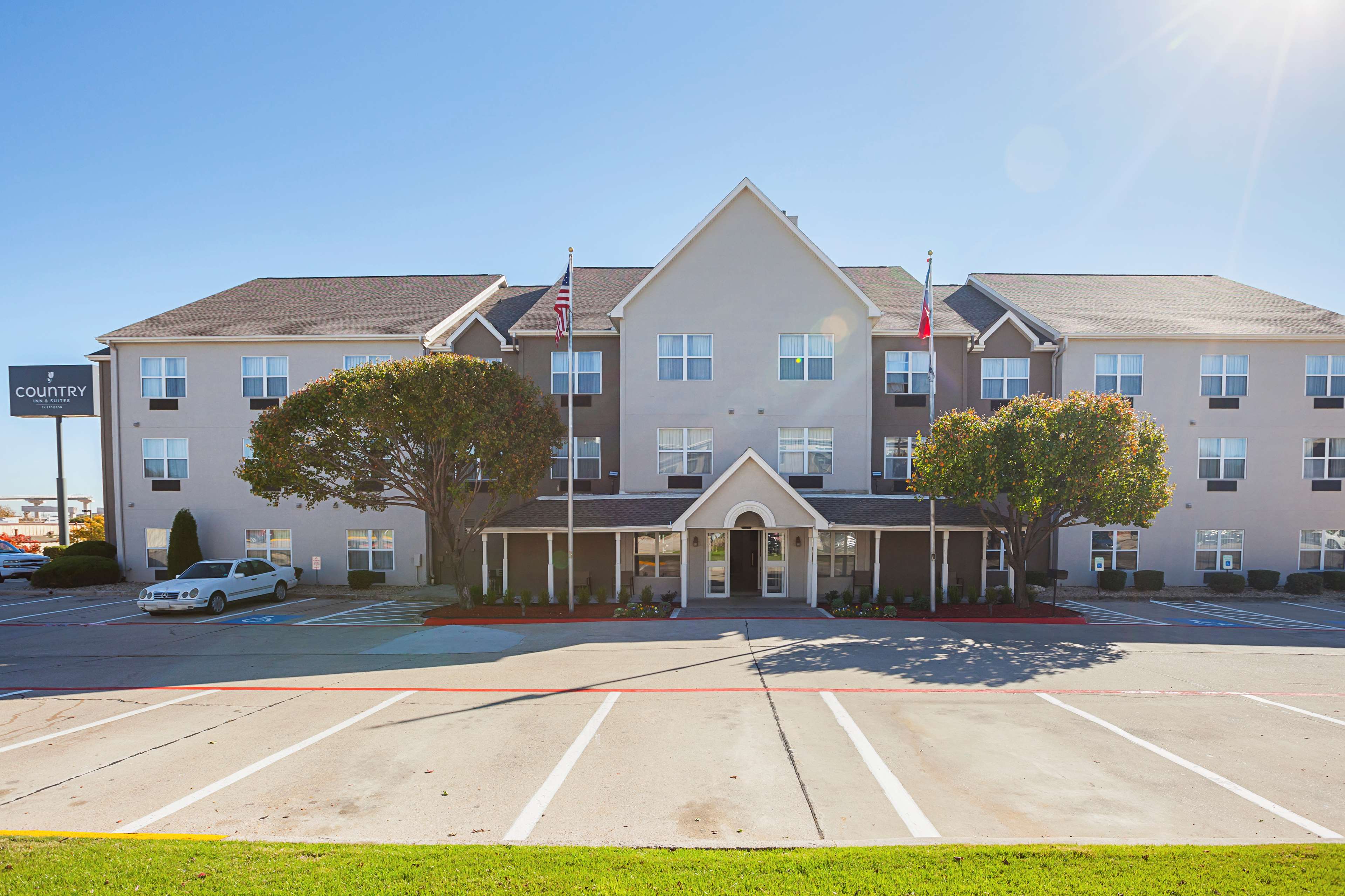 Country Inn & Suites by Radisson, Lewisville, TX Photo