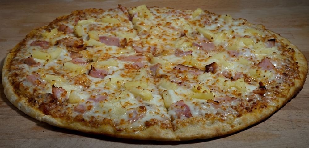 12" Hawaiian Pizza Pick Up Special