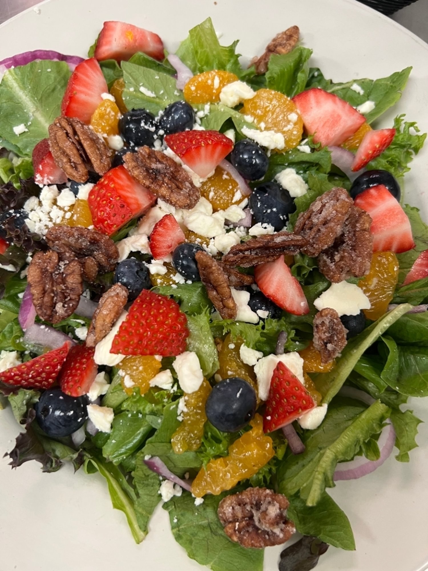 Berry Pecan Mandarin Salad
