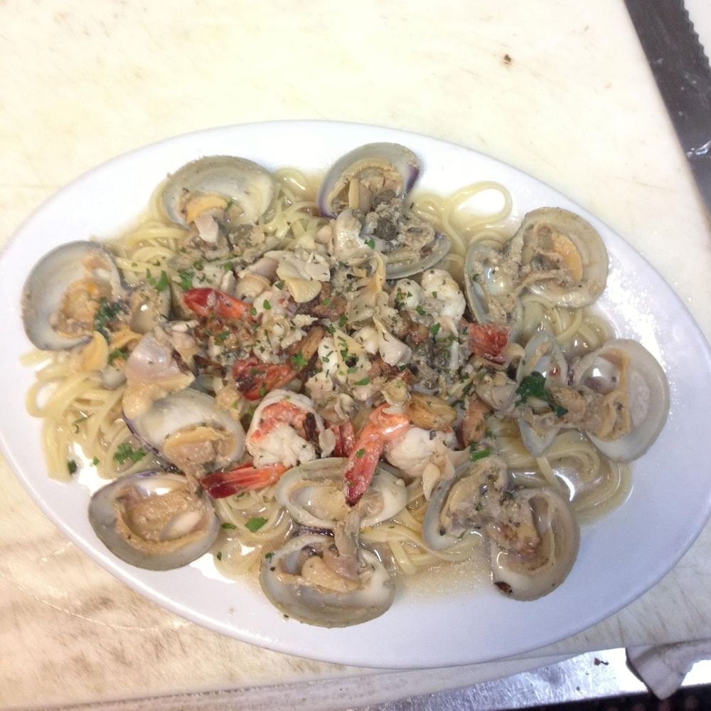 Linguine with White Clam Sauce