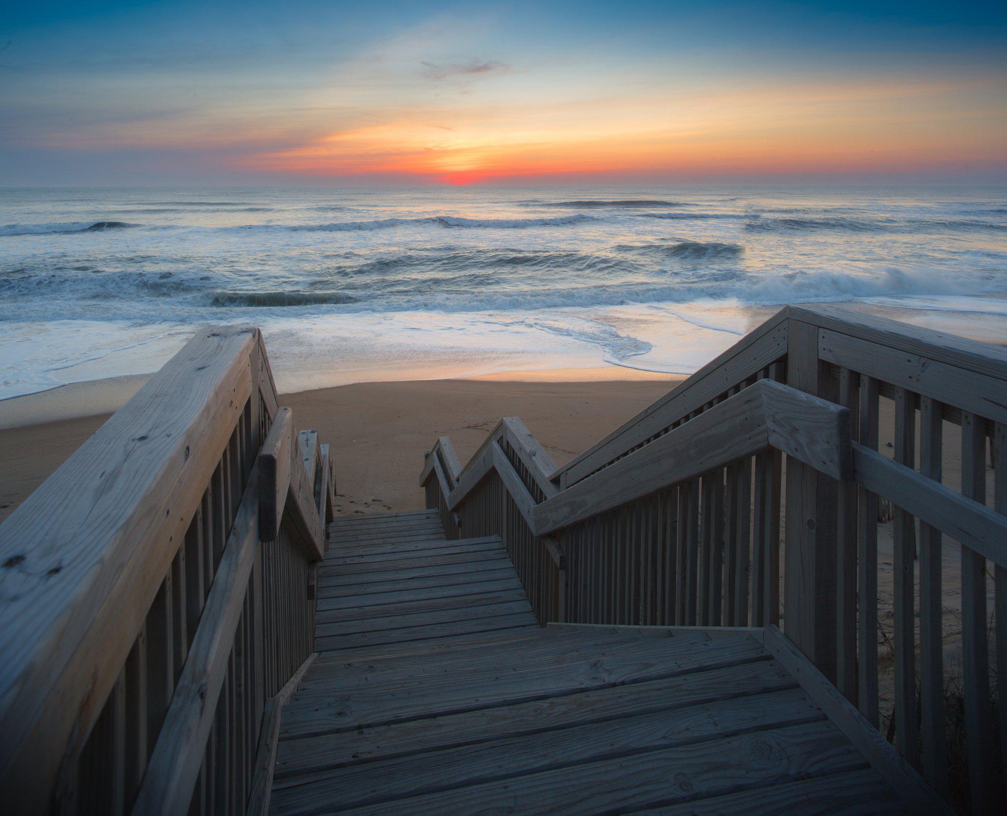 Holiday Inn Express Nags Head Oceanfront Photo