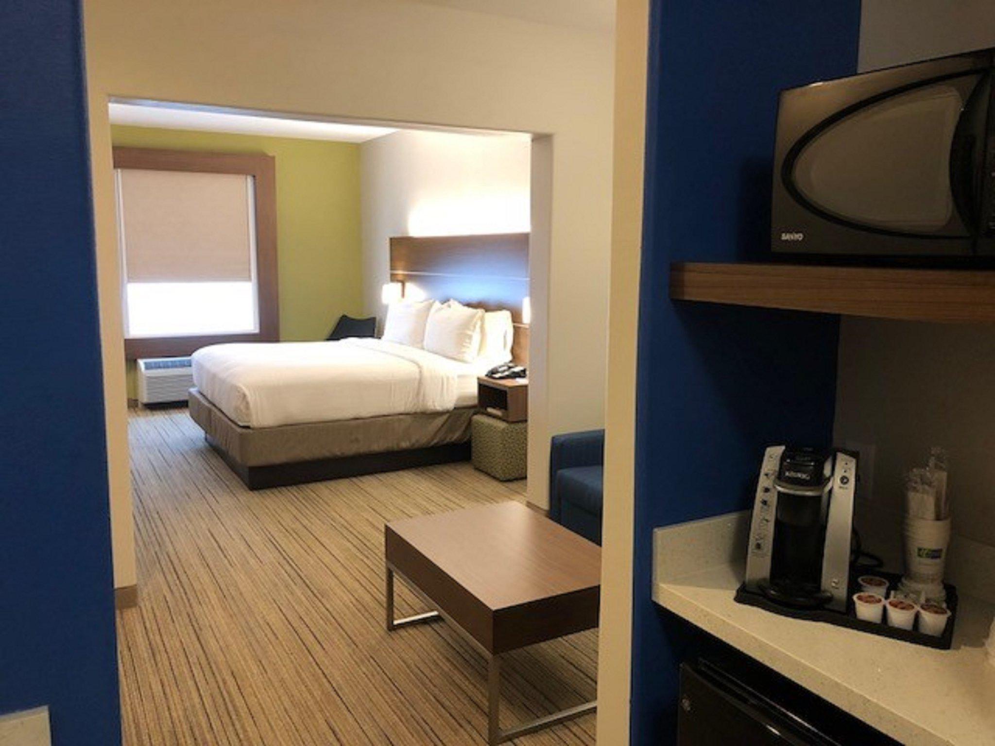 Holiday Inn Express & Suites Rio Grande City Photo