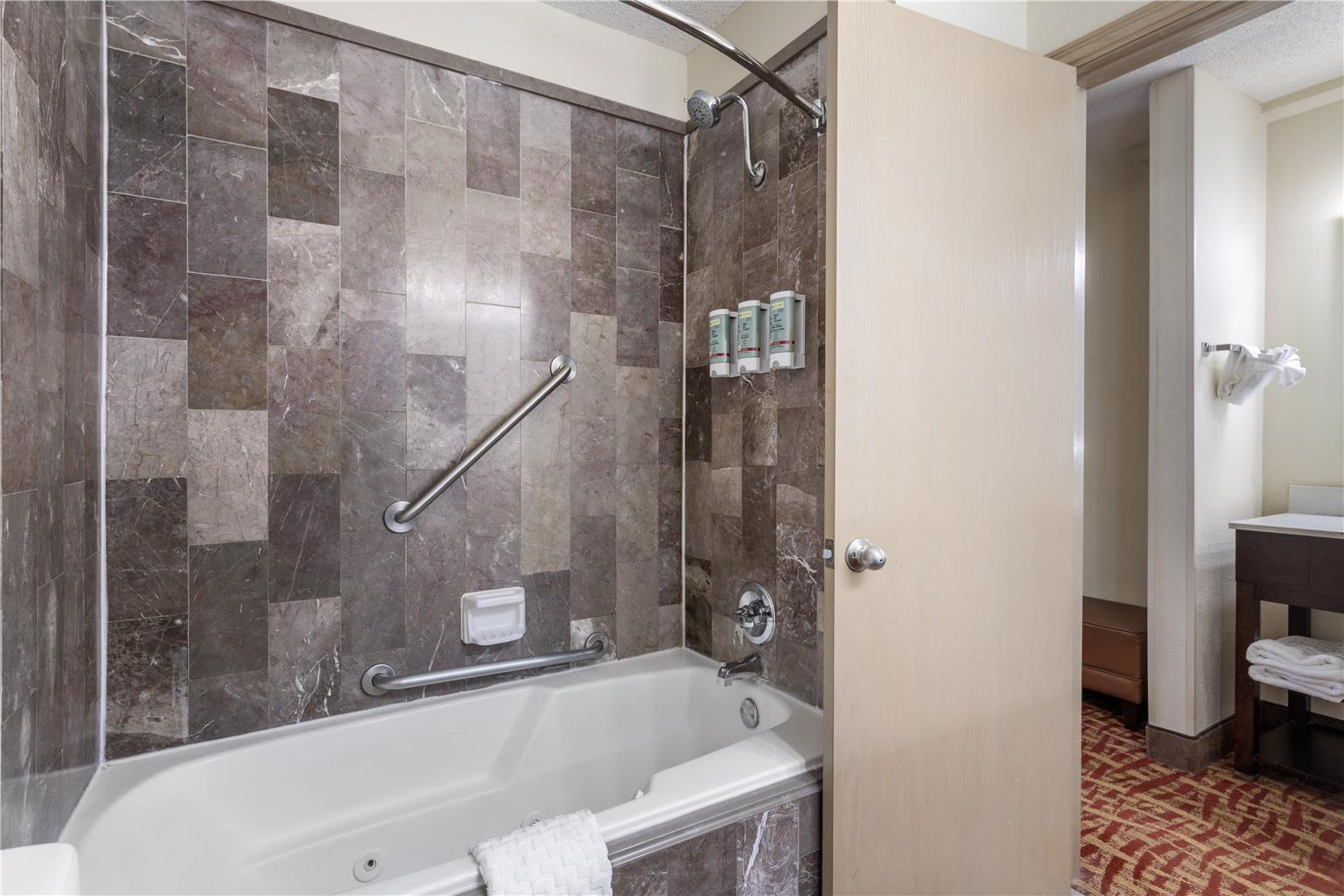 Best Western Aspen Hotel Image