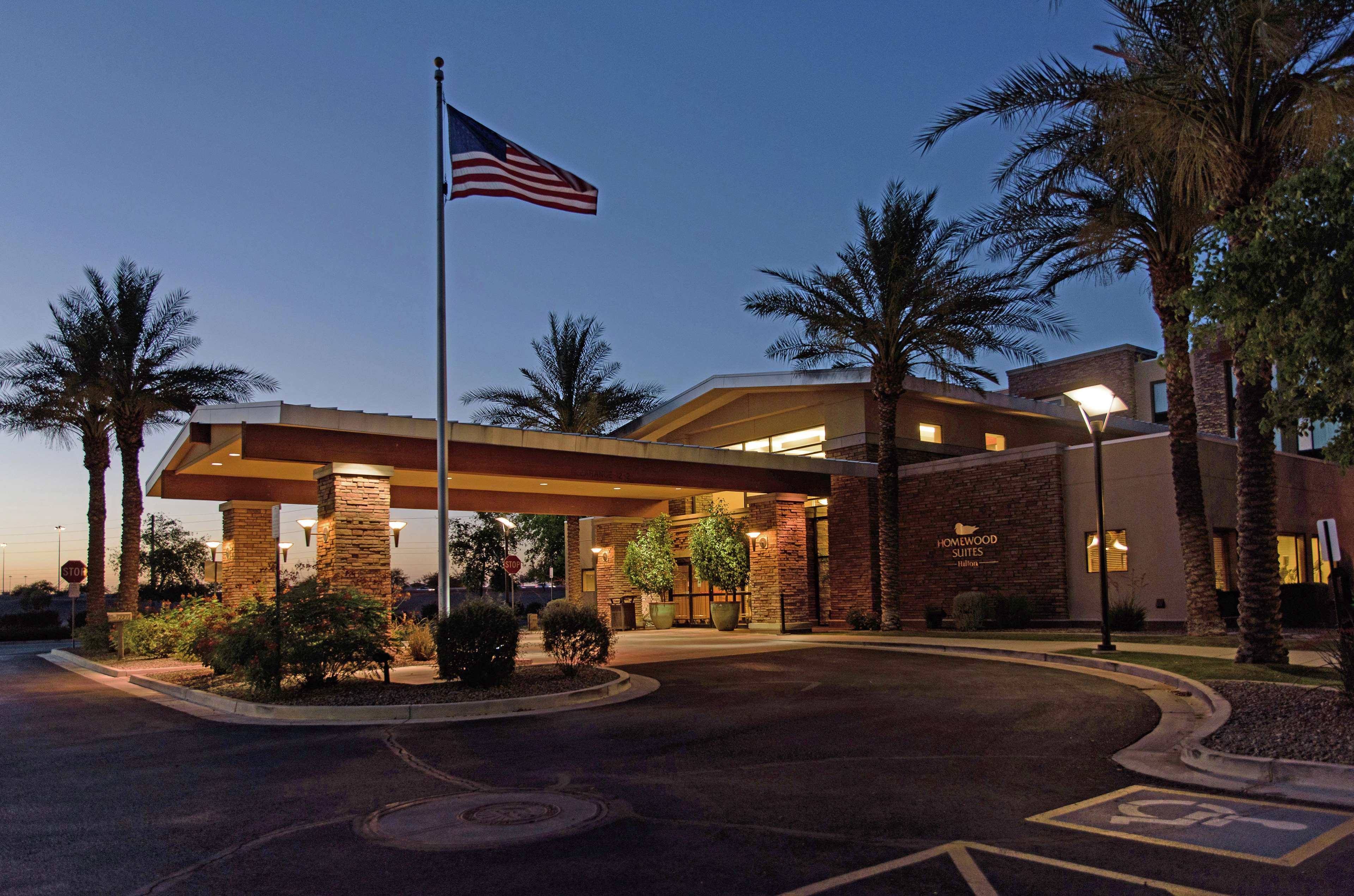 Homewood Suites by Hilton Phoenix Chandler Fashion Center Photo