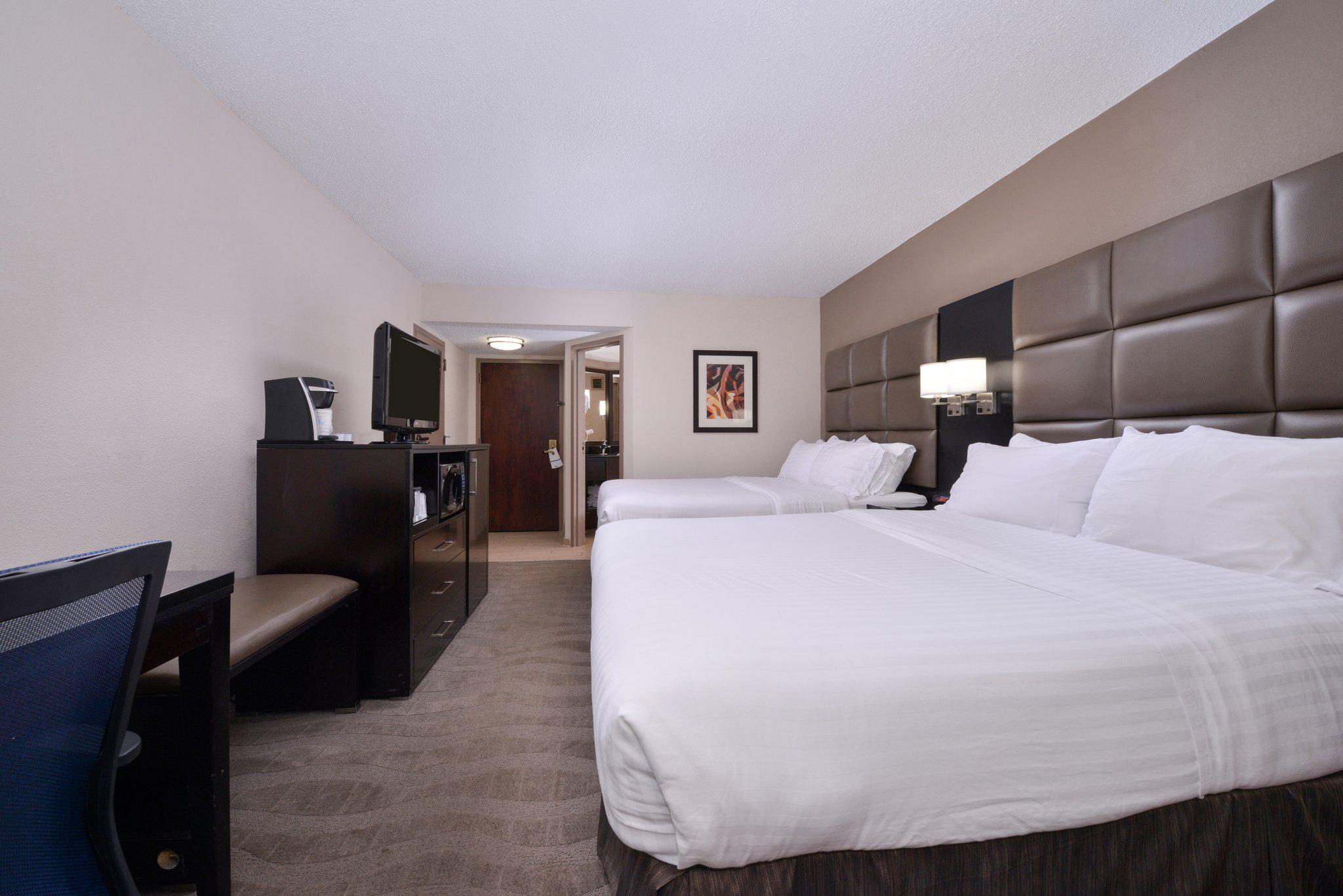 Holiday Inn Express Burlington Photo