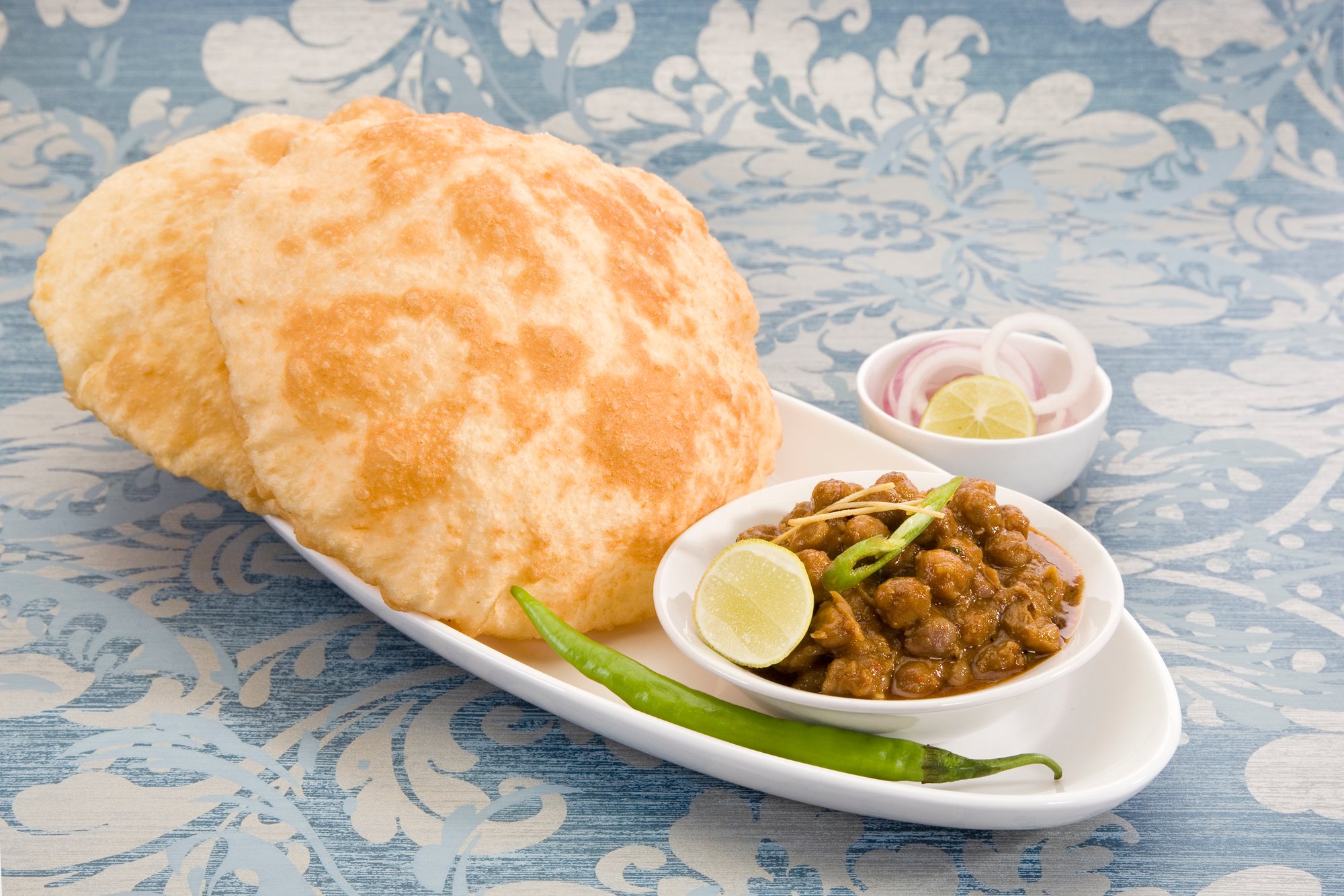 Lunch Cholley Puri -Puffy breads (2 pcs) with curried garbanzo beans