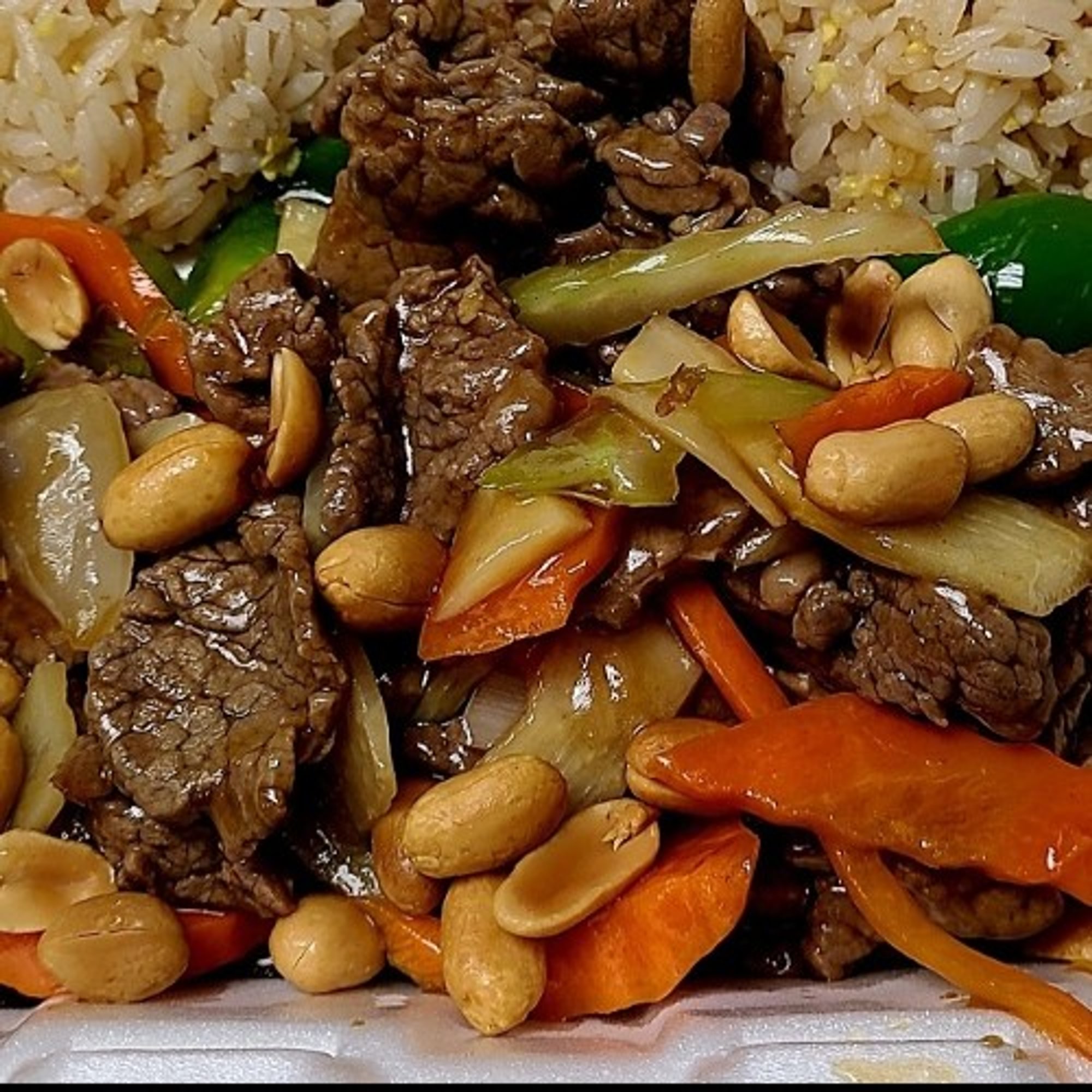 Kung Bao Beef (Quart size serve with rice only)
