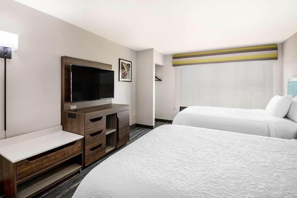 Hampton Inn & Suites Las Vegas-Henderson Image
