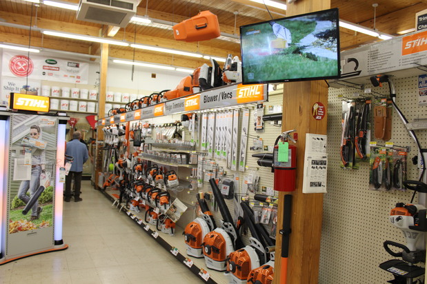 Images TNT Ace Hardware