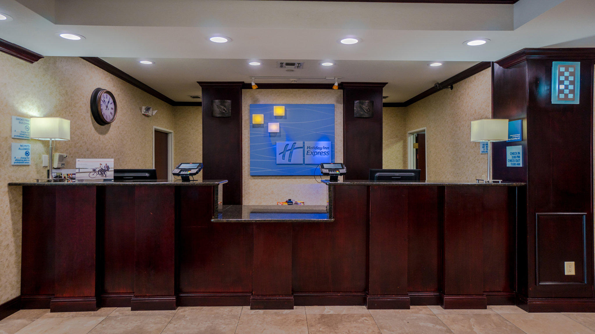 Holiday Inn Express & Suites Pampa Photo