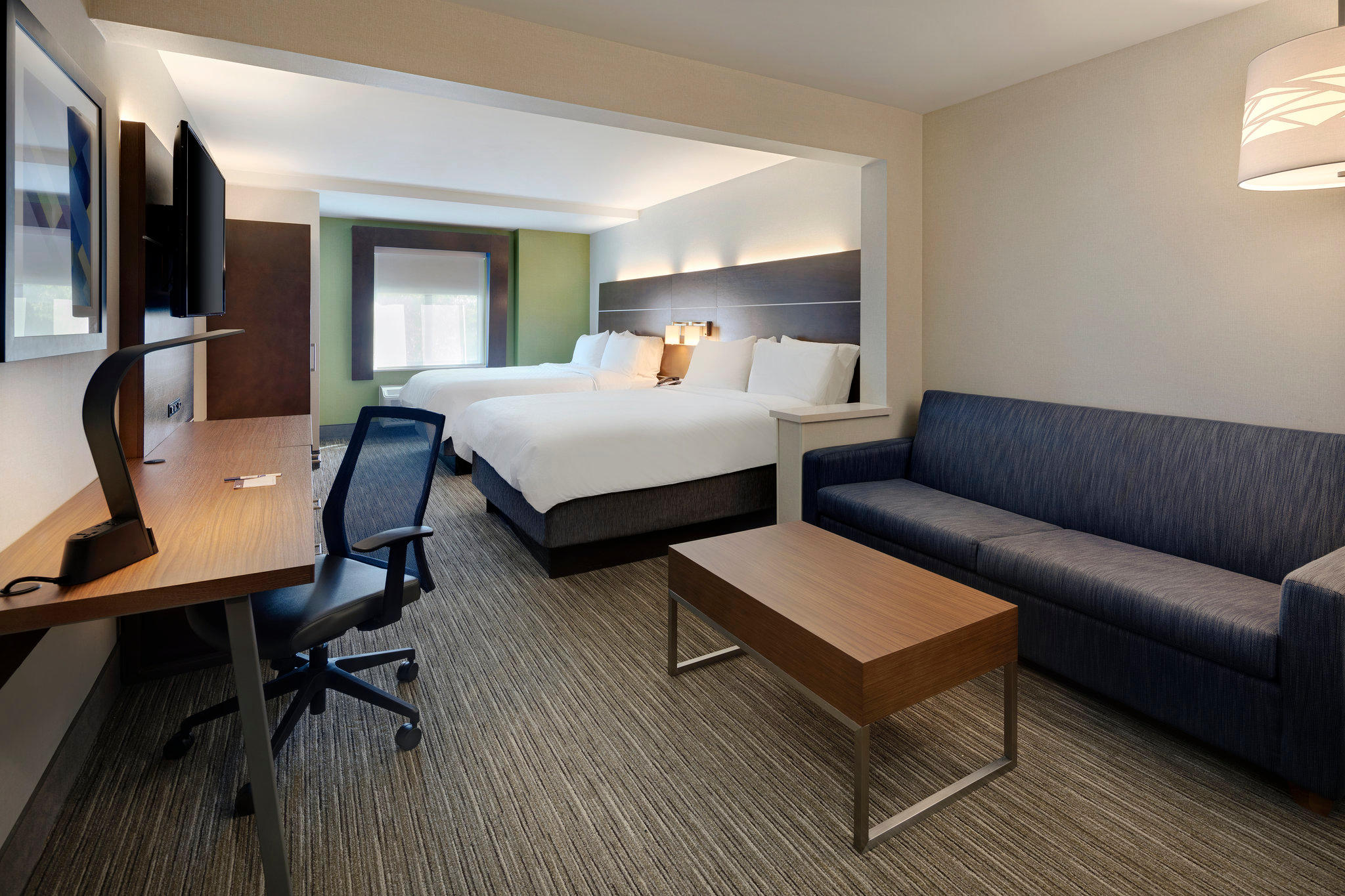 Holiday Inn Express & Suites Tilton - Lakes Region Photo