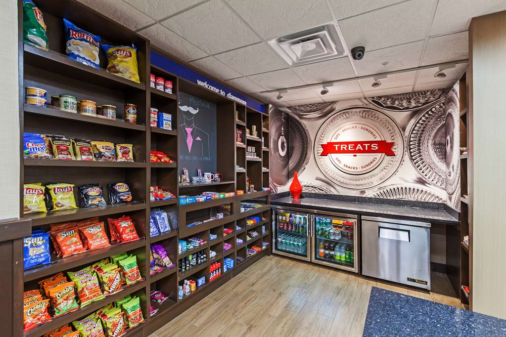 Hampton Inn & Suites Claremore Image