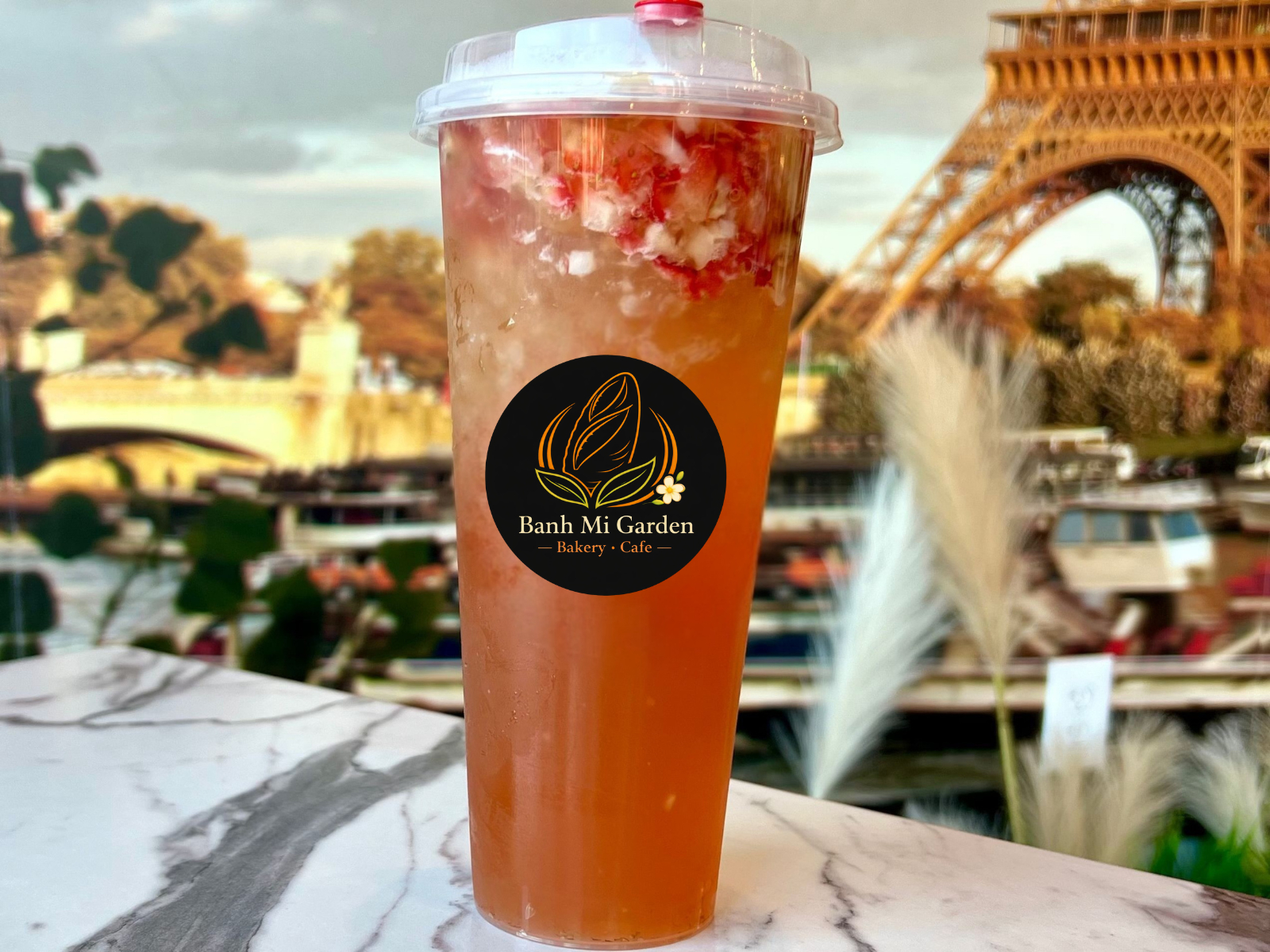 Lychee Strawberry Fruit Tea Contains Caffeine